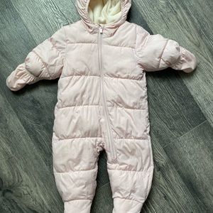 Warmest suits Baby Gap and Old Navy size 6-12